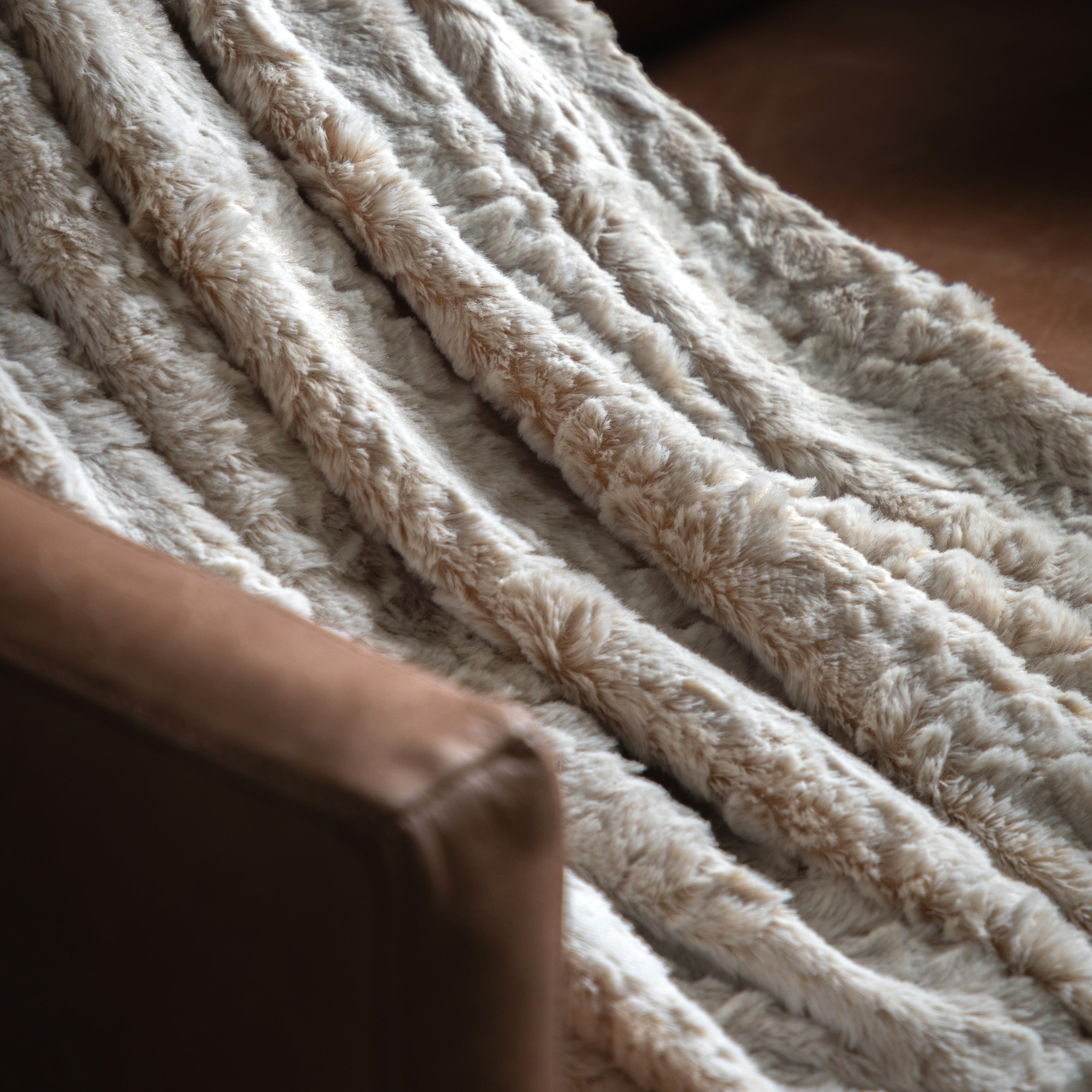Swanmore Faux Fur Natural Taupe Throw